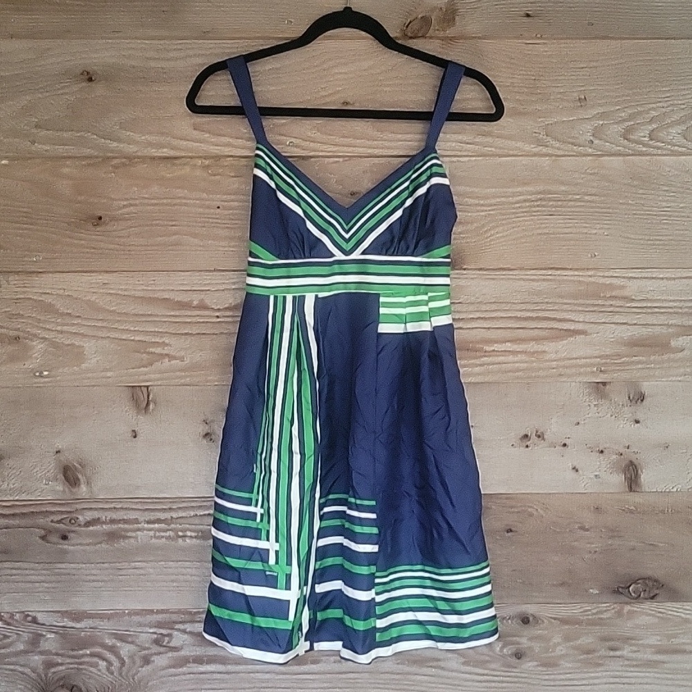 Guess Size Small Navy, Green, and White Silk Dress